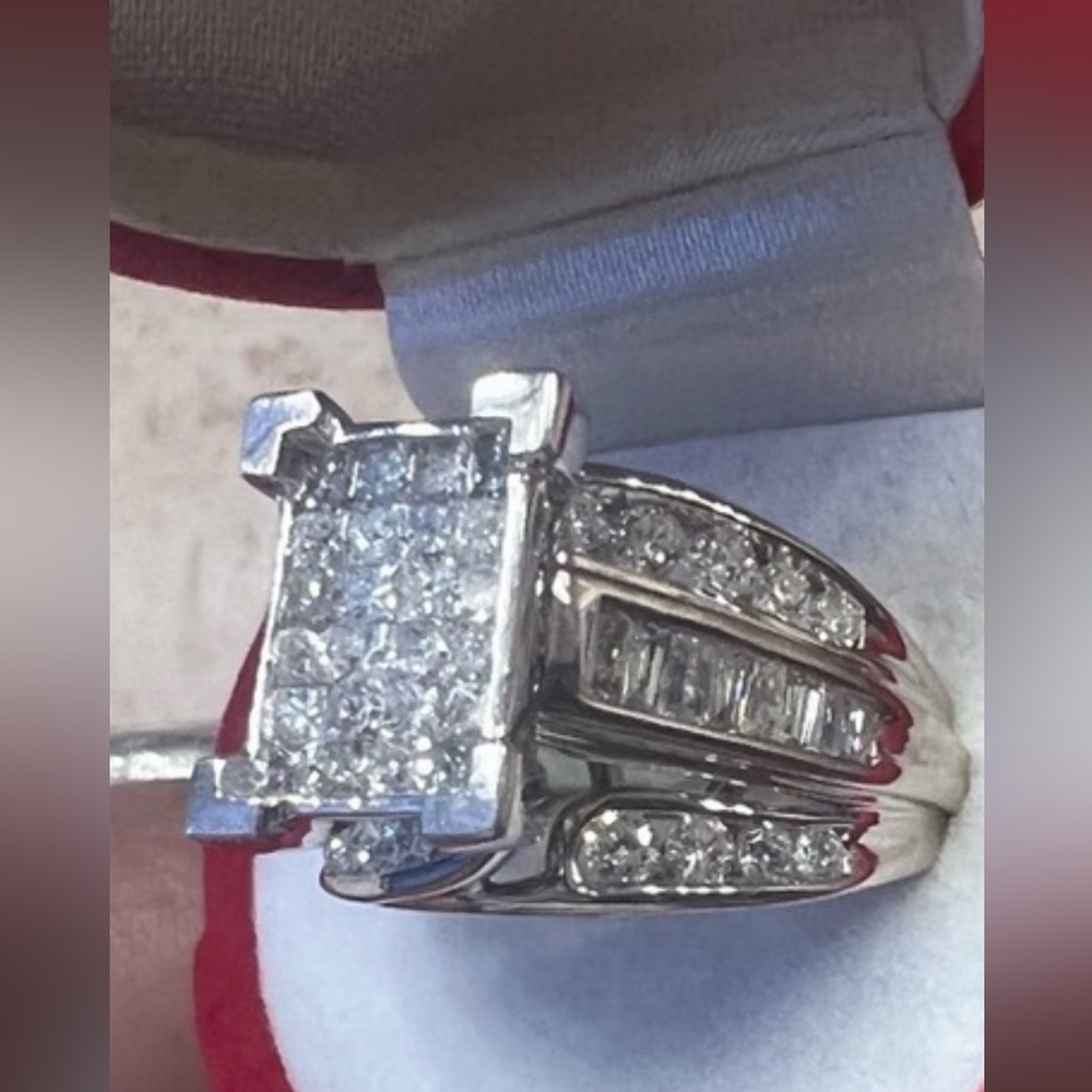 DIAMOND π RING SIZE 8 - Picture 3 of 4